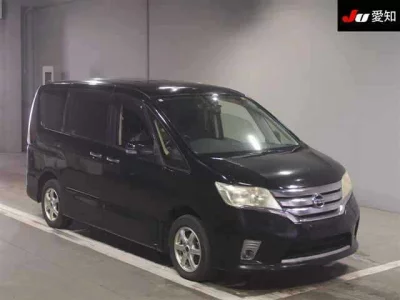 Nissan SERENA  с аукциона в Японии