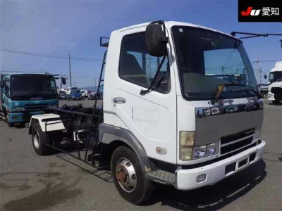 Mitsubishi FUSO FIGHTER