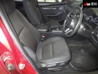 Mazda MAZDA3 лот № 30230 оценка 3.5  с аукциона в Японии 5