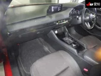 Mazda MAZDA3 лот № 30230 оценка 3.5  с аукциона в Японии 2