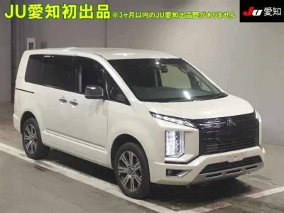 Mitsubishi DELICA D5