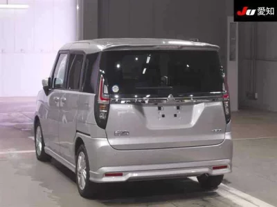 Mitsubishi DELICA D2