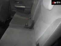 Toyota PRIUS ALPHA лот № 30253 оценка 3.5  с аукциона в Японии 3