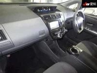 Toyota PRIUS ALPHA лот № 30253 оценка 3.5  с аукциона в Японии 2