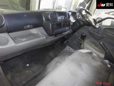 Hino DUTRO  с аукциона в Японии