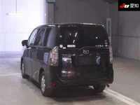 Toyota VOXY лот № 5080 оценка 3.5  с аукциона в Японии 1