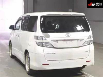 Toyota VELLFIRE  с аукциона в Японии