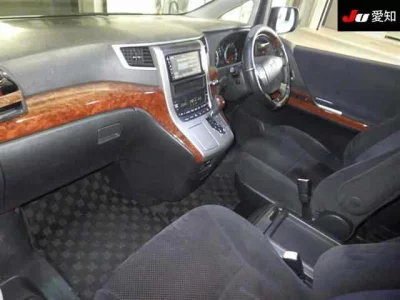 Toyota VELLFIRE  с аукциона в Японии