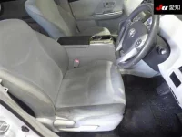 Toyota PRIUS ALPHA лот № 30286 оценка 3.5  с аукциона в Японии 5