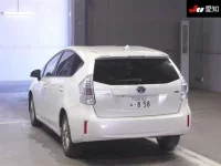 Toyota PRIUS ALPHA лот № 30286 оценка 3.5  с аукциона в Японии 1