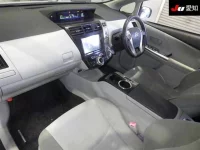 Toyota PRIUS ALPHA лот № 30286 оценка 3.5  с аукциона в Японии 2