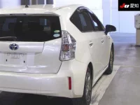 Toyota PRIUS ALPHA лот № 30308 оценка 3.5  с аукциона в Японии 7