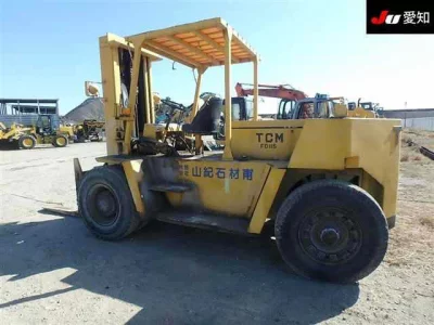 HITACHI FORKLIFT
