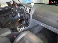 Chrysler 300C лот № 30336 оценка 4  с аукциона в Японии 2