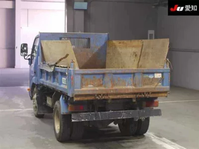 Toyota DYNA  с аукциона в Японии