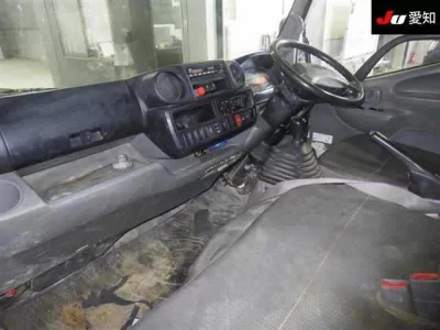 Toyota DYNA  с аукциона в Японии