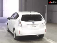 Toyota PRIUS ALPHA лот № 3070 оценка 4  с аукциона в Японии 1