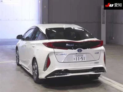 Toyota Prius PHV
