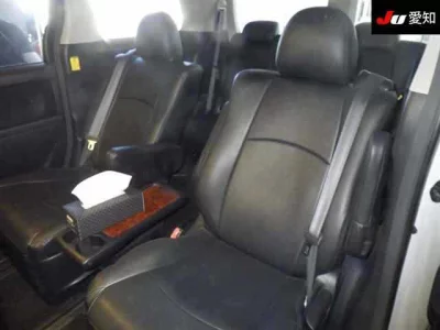 Toyota VELLFIRE  с аукциона в Японии