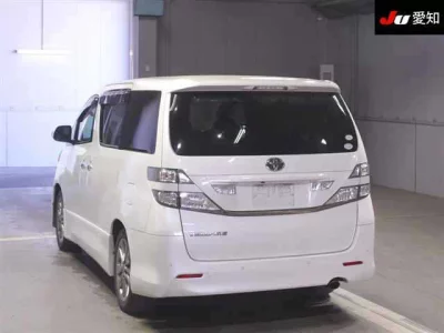 Toyota VELLFIRE  с аукциона в Японии