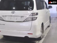 Toyota VELLFIRE лот № 30328 оценка 3  с аукциона в Японии 7