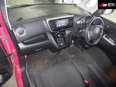 Nissan DAYZ ROOX  с аукциона в Японии