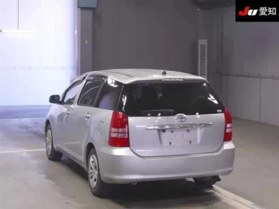 Toyota WISH  с аукциона в Японии