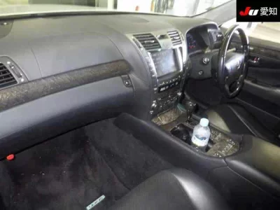 Lexus LS  с аукциона в Японии
