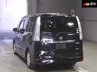 Nissan SERENA  с аукциона в Японии
