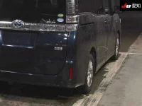 Toyota VOXY лот № 3054 оценка 4  с аукциона в Японии 7