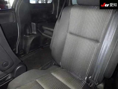 Toyota VOXY  с аукциона в Японии