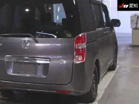 Honda STEP WAGON лот № 30372 оценка 3.5  с аукциона в Японии 7
