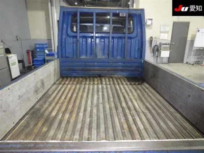 Mazda TITAN  с аукциона в Японии