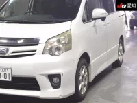 Toyota NOAH лот № 206 оценка 3.5  с аукциона в Японии 6