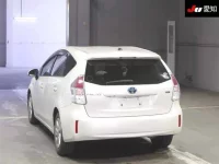 Toyota PRIUS ALPHA лот № 30563 оценка 3.5  с аукциона в Японии 1