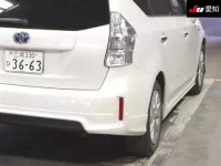 Toyota PRIUS ALPHA лот № 4199 оценка 4  с аукциона в Японии 7