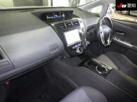 Toyota PRIUS ALPHA лот № 4199 оценка 4  с аукциона в Японии 2