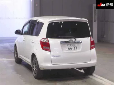 Toyota RACTIS  с аукциона в Японии
