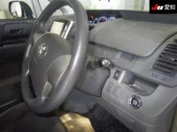 Toyota VOXY лот № 1054 оценка 3.5  с аукциона в Японии 4