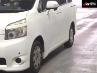 Toyota VOXY лот № 1054 оценка 3.5  с аукциона в Японии 6