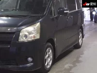 Toyota NOAH лот № 30391 оценка 3.5  с аукциона в Японии 6