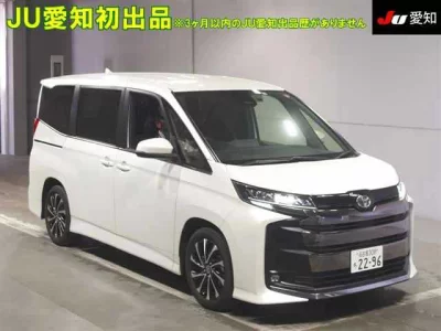 Toyota NOAH  с аукциона в Японии
