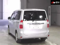 Toyota NOAH лот № 30377 оценка 3.5  с аукциона в Японии 1