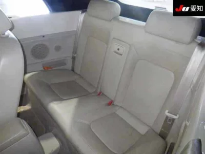 Volkswagen NEW BEETLE