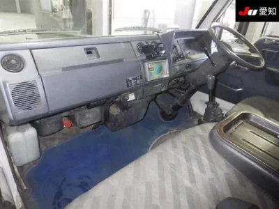 Toyota HIACE TRUCK  с аукциона в Японии