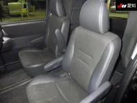 Toyota VOXY лот № 30483 оценка 3.5  с аукциона в Японии 3