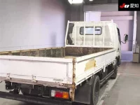 Toyota DYNA лот № 8037 оценка R  с аукциона в Японии 7