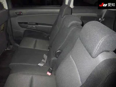 Toyota WISH  с аукциона в Японии