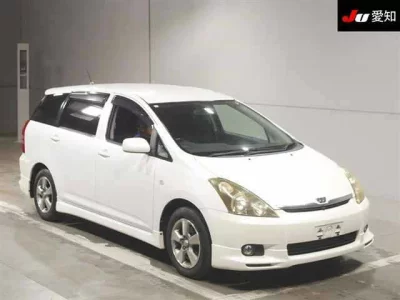 Toyota WISH  с аукциона в Японии