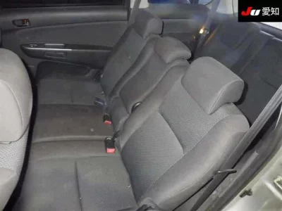 Toyota WISH  с аукциона в Японии